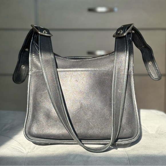 Coach Handbags - Vintage Coach Legacy Zip Bag 9966